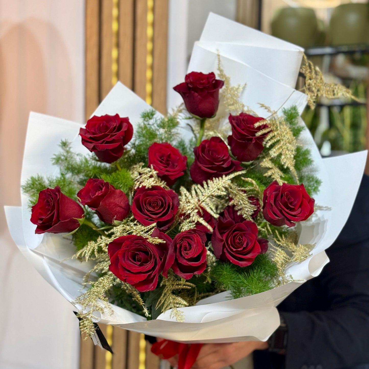 Buchet romantic cu trandafiri roșii premium