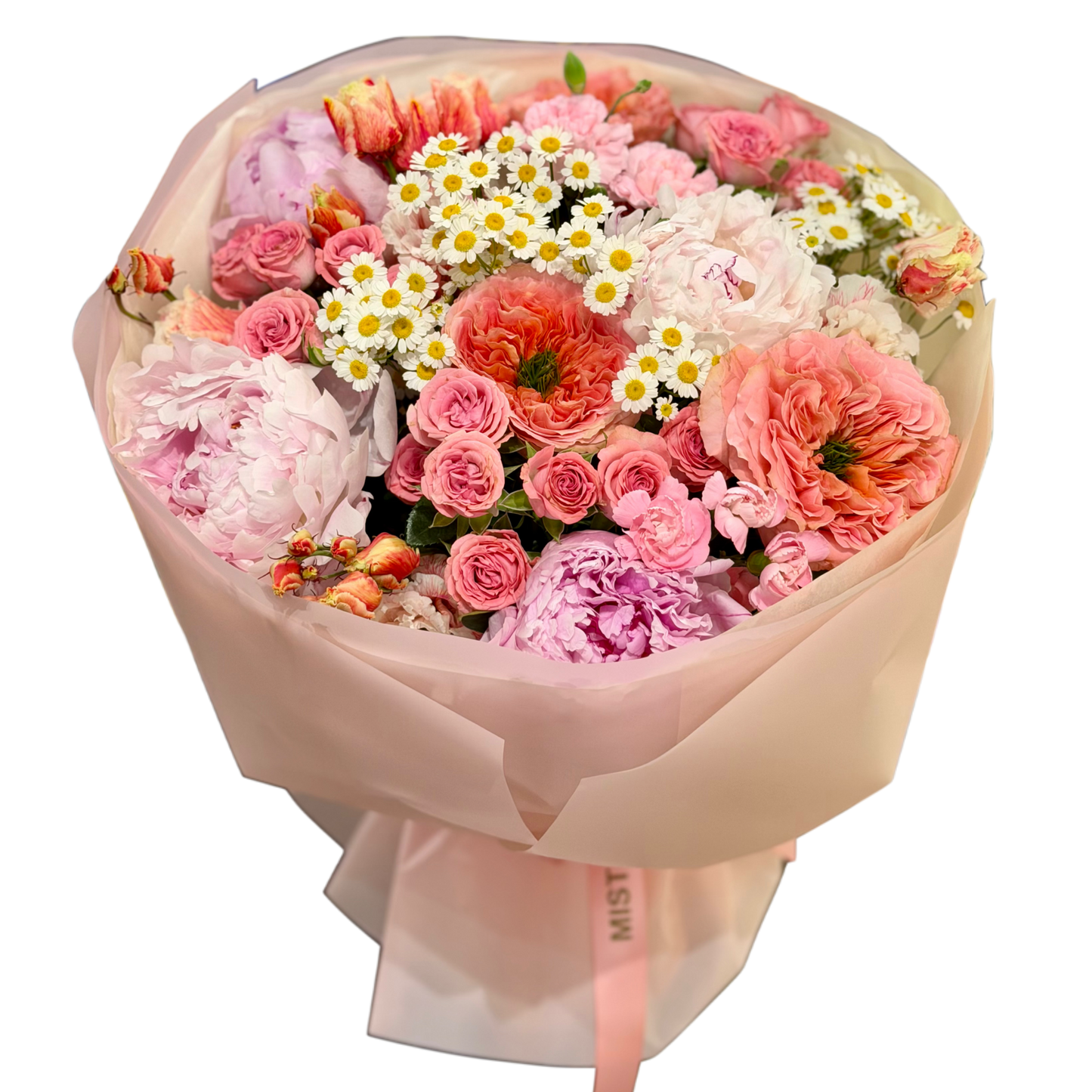 Buchet Sweet Daisy Garden cu bujori roz, trandafiri de grădină, mini roze și mușețel decorativ
