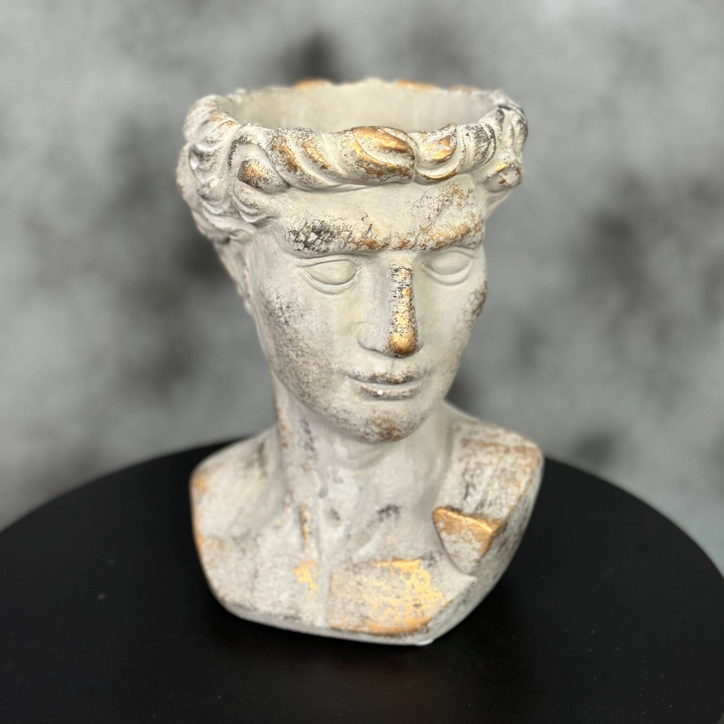 Vază decorativă pentru flori naturale – suport elegant pentru buchete, livrare Cluj