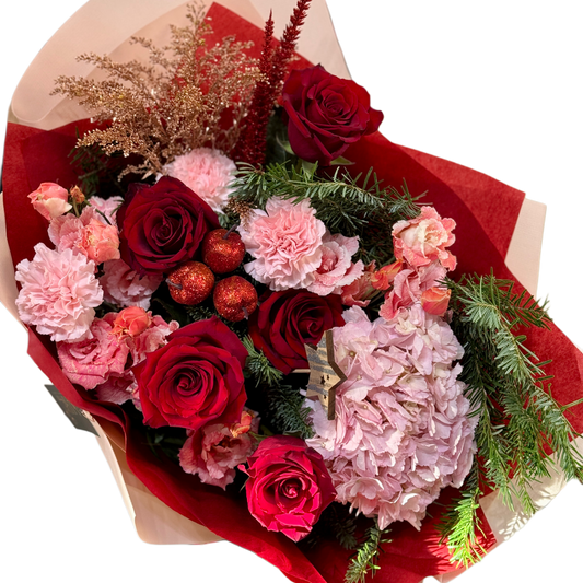 Buchet Festive Romance cu trandafiri roșii, hortensie și flori roz