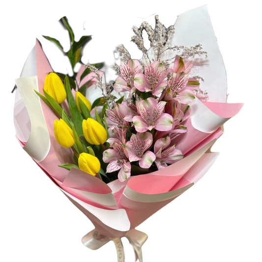 Buchet „Sunny Blush” cu lalele galbene și alstroemeria roz – Mister Flower Florești
