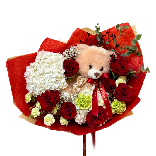 Buchet cu trandafiri roșii și ursuleț de pluș