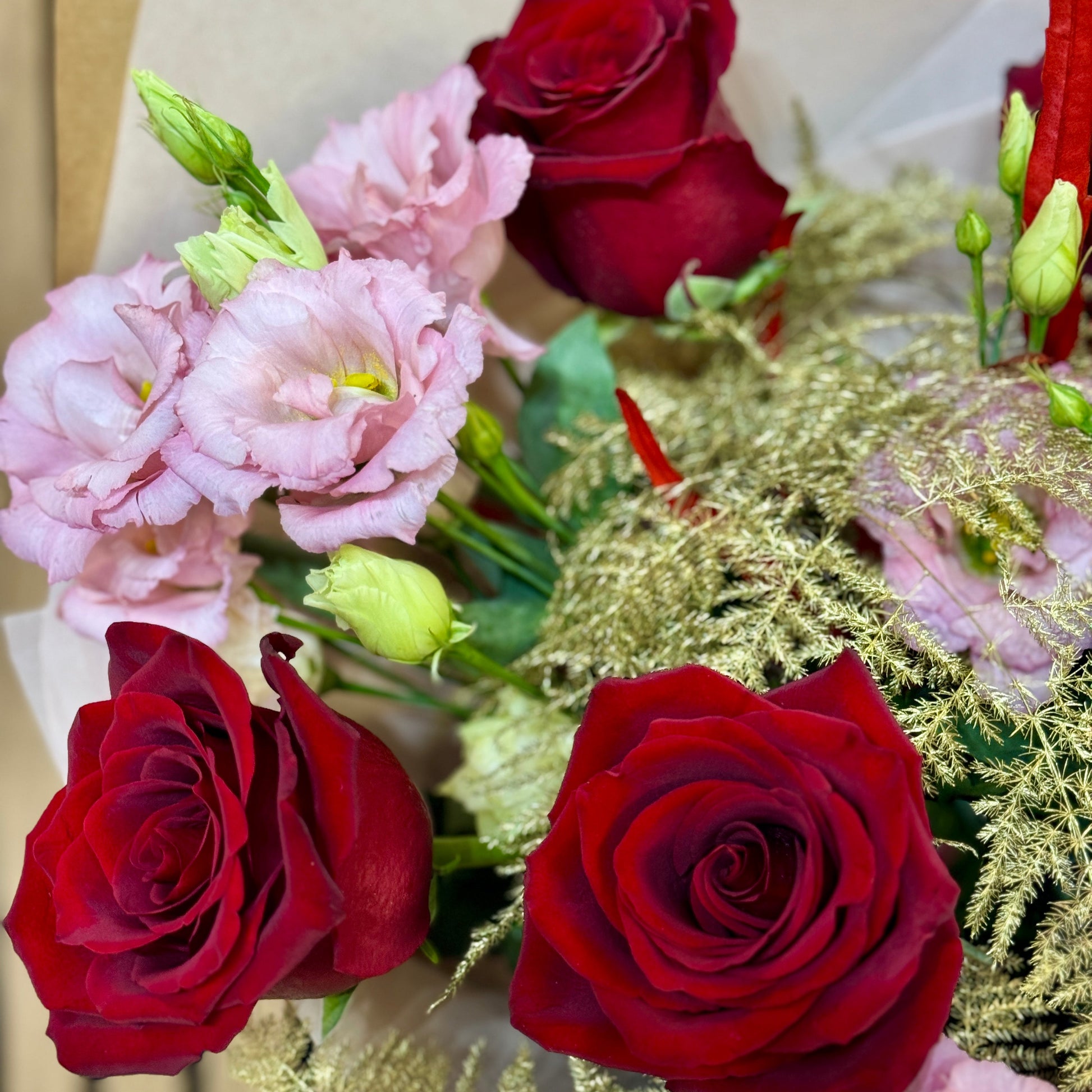 Buchet deluxe realizat manual, Mister Flower