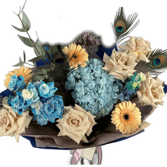 Buchet elegant cu flori albastre, crem și bej – Beautiful, livrare Cluj