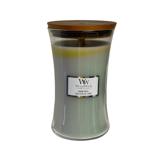 Lumânare parfumată WoodWick Warm Wool cu fitil din lemn – Florăria Mister Flower Florești Cluj